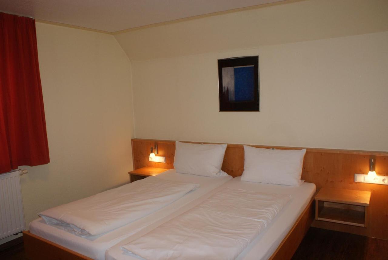Autenrieder Gaestehaus Schlossbraeu Ichenhausen Extérieur photo