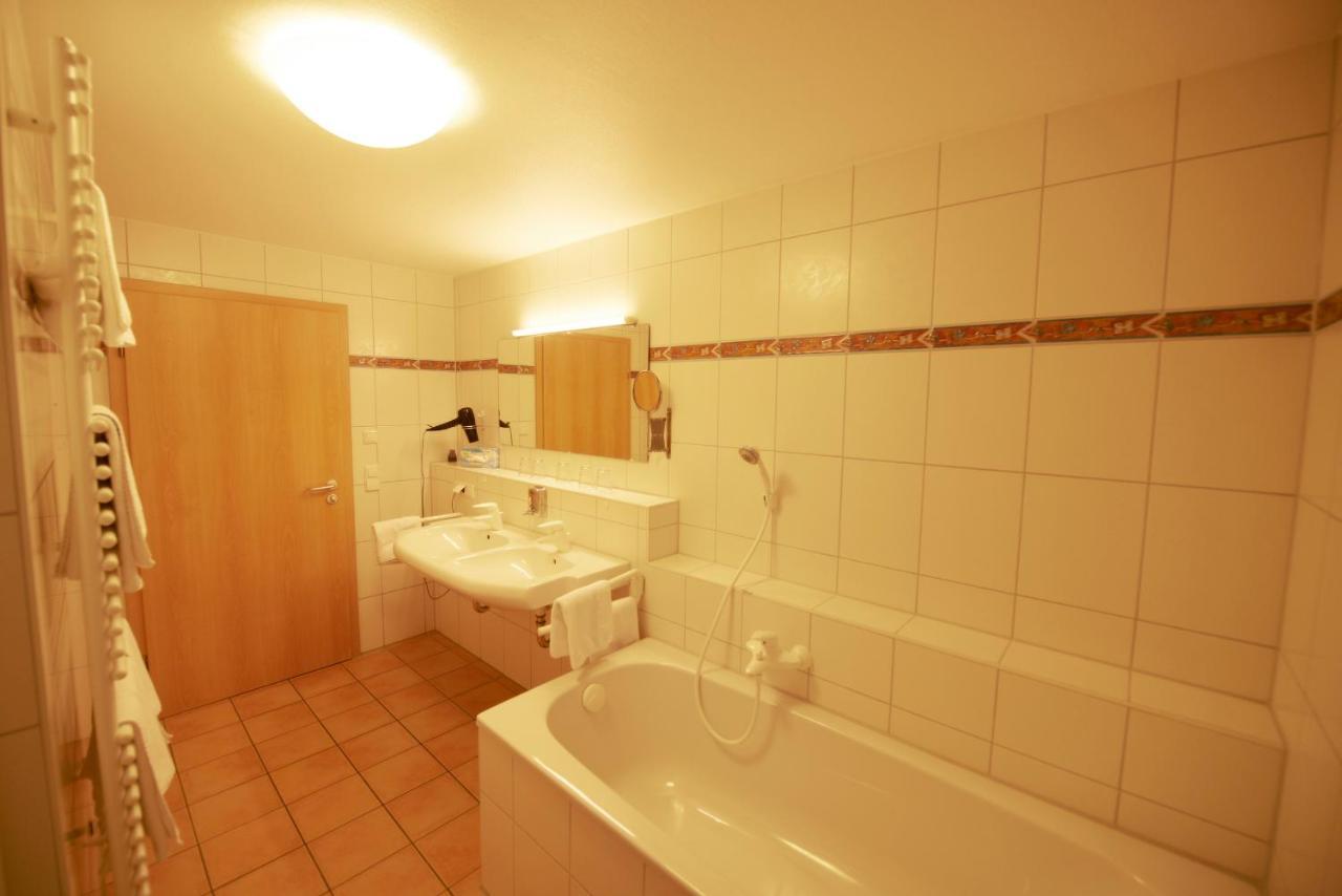 Autenrieder Gaestehaus Schlossbraeu Ichenhausen Extérieur photo